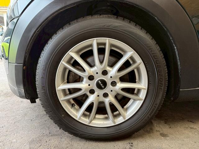 MINI クーパー ペースマン オール4 4WD アルミホイール AT 盗難防止システム ABS CD エアコン パワーステアリング パワーウィンドウ(17枚目)