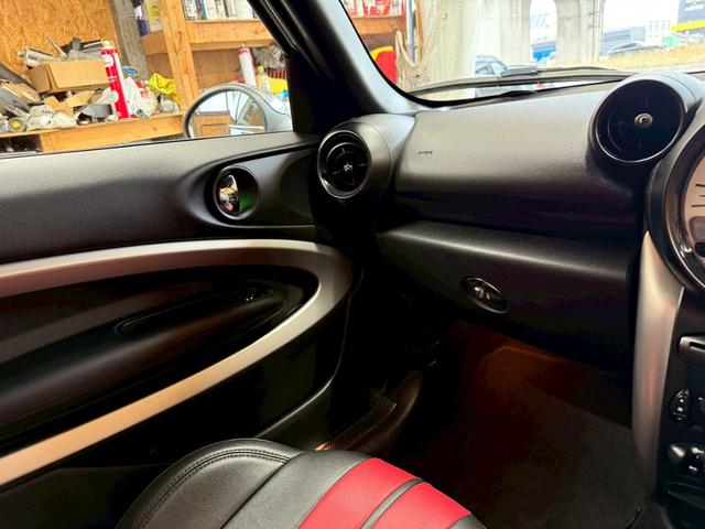 MINI クーパー ペースマン オール4 4WD アルミホイール AT 盗難防止システム ABS CD エアコン パワーステアリング パワーウィンドウ(32枚目)