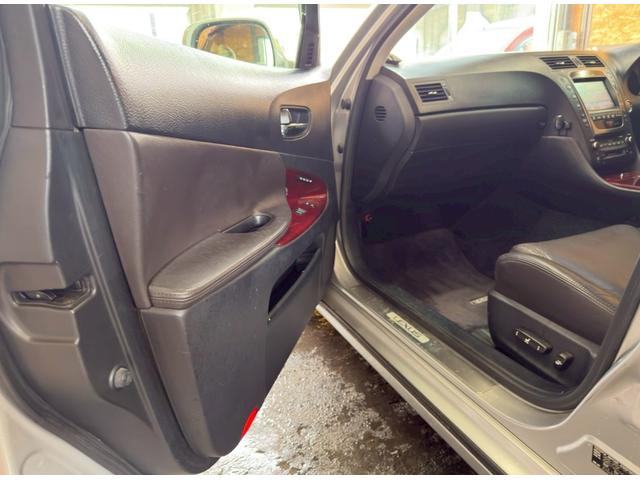 GS GS350 4WD クリアランスソナー オートクルーズコントロール ナビ アルミホイール HID AT シートエアコン スマートキー 電動格納ミラー 盗難防止システム パワーシート CD MD 衝突安全ボディ(27枚目)