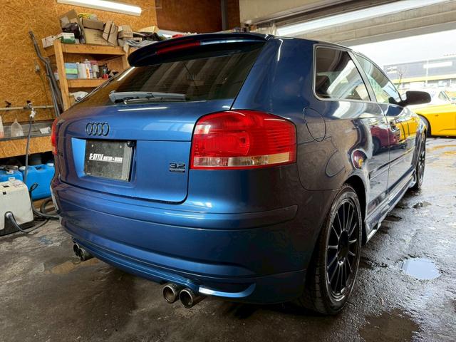 A3 3.2クワトロ 4WD ETC TV アルミホイール オートライト HID サンルーフ AT 盗難防止システム ABS CD DVD再生 USB Bluetooth エアコン パワーステアリング パワーウィンドウ(16枚目)