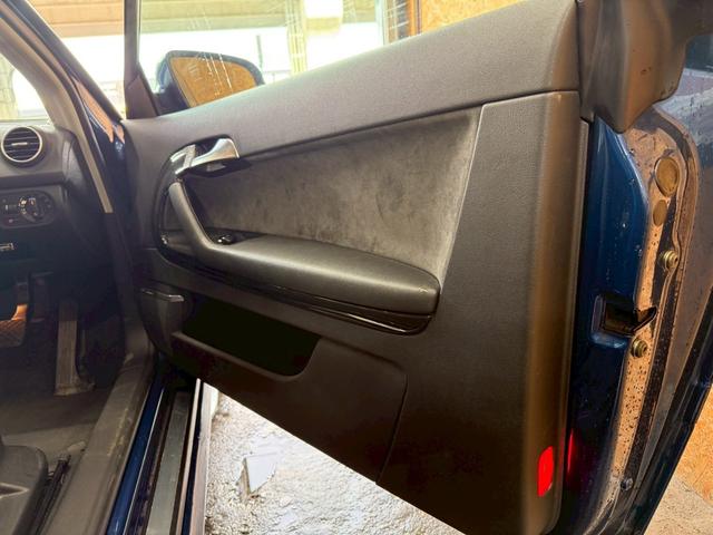 A3 3.2クワトロ 4WD ETC TV アルミホイール オートライト HID サンルーフ AT 盗難防止システム ABS CD DVD再生 USB Bluetooth エアコン パワーステアリング パワーウィンドウ(31枚目)