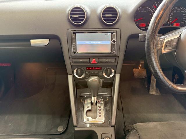 A3 3.2クワトロ 4WD ETC TV アルミホイール オートライト HID サンルーフ AT 盗難防止システム ABS CD DVD再生 USB Bluetooth エアコン パワーステアリング パワーウィンドウ(32枚目)