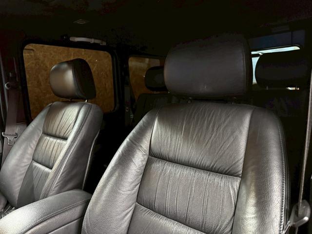 Ｇクラス Ｇ５００Ｌ　４ＷＤ　左ハンドル　バックカメラ　クリアランスソナー　パワーシート　サンルーフ　オートライト　ヘッドライトウォッシャー　アルミホイール　シートヒーター　ＡＴ　エアコン　パワーステアリング（21枚目）
