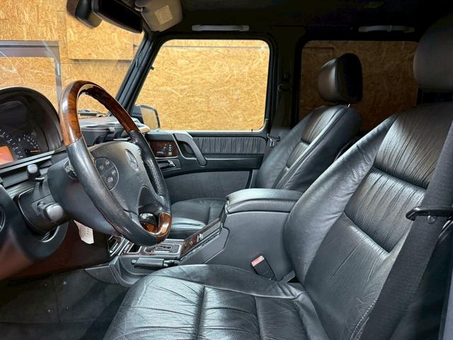 Ｇクラス Ｇ５００Ｌ　４ＷＤ　左ハンドル　バックカメラ　クリアランスソナー　パワーシート　サンルーフ　オートライト　ヘッドライトウォッシャー　アルミホイール　シートヒーター　ＡＴ　エアコン　パワーステアリング（55枚目）