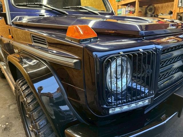 Ｇクラス Ｇ５００Ｌ　４ＷＤ　左ハンドル　バックカメラ　クリアランスソナー　パワーシート　サンルーフ　オートライト　ヘッドライトウォッシャー　アルミホイール　シートヒーター　ＡＴ　エアコン　パワーステアリング（60枚目）