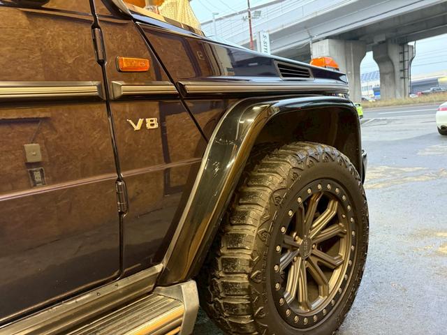 Ｇクラス Ｇ５００Ｌ　４ＷＤ　左ハンドル　バックカメラ　クリアランスソナー　パワーシート　サンルーフ　オートライト　ヘッドライトウォッシャー　アルミホイール　シートヒーター　ＡＴ　エアコン　パワーステアリング（63枚目）