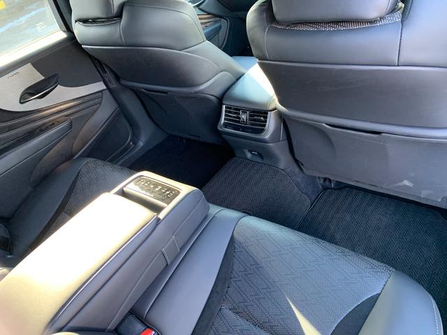 LS LS500h Fスポーツ 4WD バックカメラ シートヒーター オートマチックハイビーム スマートキー 100V電源 Bluetooth接続(6枚目)