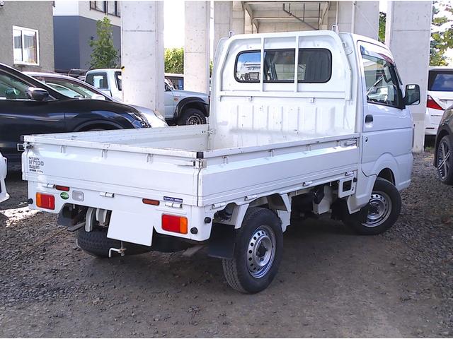 ＮＴ１００クリッパートラック ＤＸ　４ＷＤ　検Ｒ８年１２月　５ＭＴ　純正オーディオ　前後ドラレコ　アオリ３方開　切替４ＷＤ　ヘッドライトレベライザー　シガー電源　Ｗエアバッグ　フロアマット（2枚目）