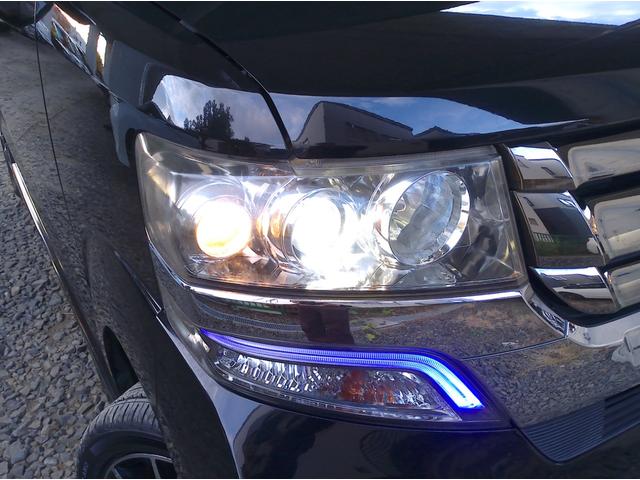 N-BOXカスタム G・Lパッケージ 4WD フルエアロ ナビTV バックカメラ ブルートゥース 左パワスラ HID フォグ ETC シートヒーター 15AW 新品タイヤ オートライト スマートキー 横滑り防止機能 ミラーヒーター(4枚目)