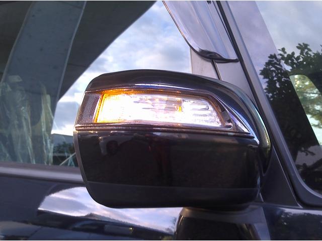 N-BOXカスタム G・Lパッケージ 4WD フルエアロ ナビTV バックカメラ ブルートゥース 左パワスラ HID フォグ ETC シートヒーター 15AW 新品タイヤ オートライト スマートキー 横滑り防止機能 ミラーヒーター(6枚目)