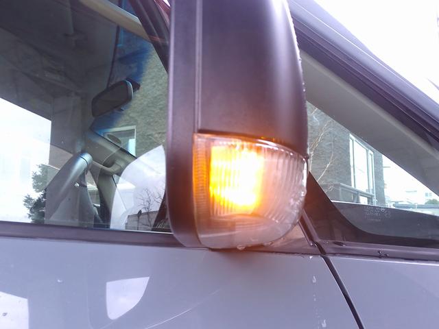 デリカＤ：５ Ｇ　パワーパッケージ　８インチナビＴＶ　バックカメラ　ブルートゥース　リフトアップ　ホワイトレターＡ／Ｔタイヤ　マッドフラップ　パワスラ　マフラー　ＡＡＣ　ＨＩＤ　フォグ　クルコン　オートライト　ＥＴＣ　スマートキー（7枚目）