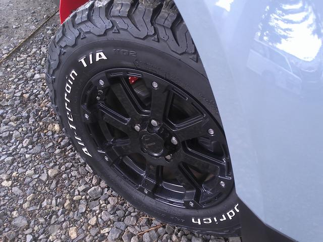 デリカＤ：５ Ｇ　パワーパッケージ　８インチナビＴＶ　バックカメラ　ブルートゥース　リフトアップ　ホワイトレターＡ／Ｔタイヤ　マッドフラップ　パワスラ　マフラー　ＡＡＣ　ＨＩＤ　フォグ　クルコン　オートライト　ＥＴＣ　スマートキー（8枚目）