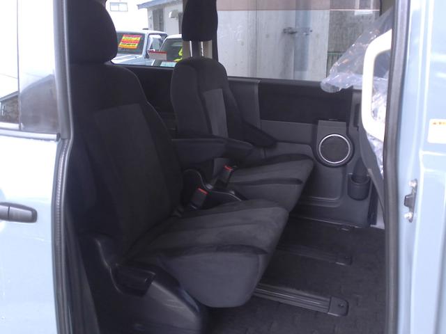 デリカＤ：５ Ｇ　パワーパッケージ　８インチナビＴＶ　バックカメラ　ブルートゥース　リフトアップ　ホワイトレターＡ／Ｔタイヤ　マッドフラップ　パワスラ　マフラー　ＡＡＣ　ＨＩＤ　フォグ　クルコン　オートライト　ＥＴＣ　スマートキー（17枚目）