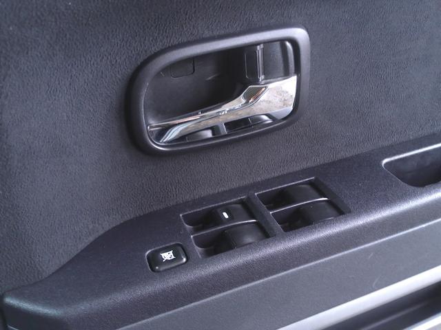 デリカＤ：５ Ｇ　パワーパッケージ　８インチナビＴＶ　バックカメラ　ブルートゥース　リフトアップ　ホワイトレターＡ／Ｔタイヤ　マッドフラップ　パワスラ　マフラー　ＡＡＣ　ＨＩＤ　フォグ　クルコン　オートライト　ＥＴＣ　スマートキー（36枚目）