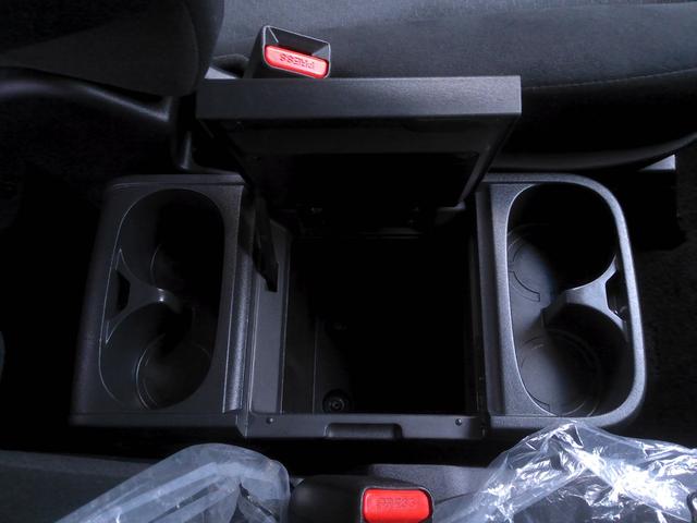 デリカＤ：５ Ｇ　パワーパッケージ　８インチナビＴＶ　バックカメラ　ブルートゥース　リフトアップ　ホワイトレターＡ／Ｔタイヤ　マッドフラップ　パワスラ　マフラー　ＡＡＣ　ＨＩＤ　フォグ　クルコン　オートライト　ＥＴＣ　スマートキー（38枚目）