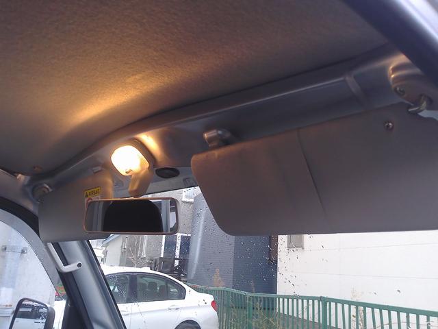 ハイゼットトラック スタンダード　５ＭＴ　検Ｒ８／１０　純正オーディオ　三方開トラック　１２ＡＷ　オートライト　横滑り防止機能　アイドリングストップ　パーキングソナー　荷台収納ボックス　記録簿　Ｗエアバッグ（23枚目）