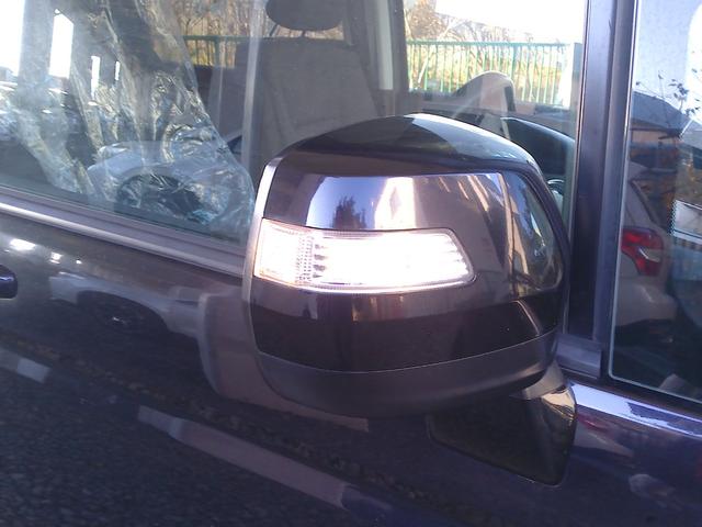 ステップワゴンスパーダ Ｓ　フルエアロ　ナビＴＶ　ブルートゥース　ＢＤ　ＤＶＤ　ＣＤ　両側パワースライドドア　リアエアコン・ヒーター　１６インチＡＷ　オートライト　Ｆガラス熱線　ＨＩＤ　フォグ　スポイラー　バイザー　マット（6枚目）