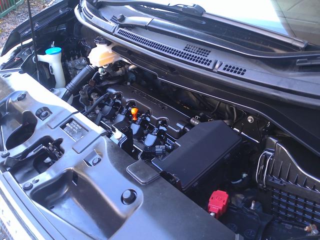 ステップワゴンスパーダ Ｓ　フルエアロ　ナビＴＶ　ブルートゥース　ＢＤ　ＤＶＤ　ＣＤ　両側パワースライドドア　リアエアコン・ヒーター　１６インチＡＷ　オートライト　Ｆガラス熱線　ＨＩＤ　フォグ　スポイラー　バイザー　マット（10枚目）