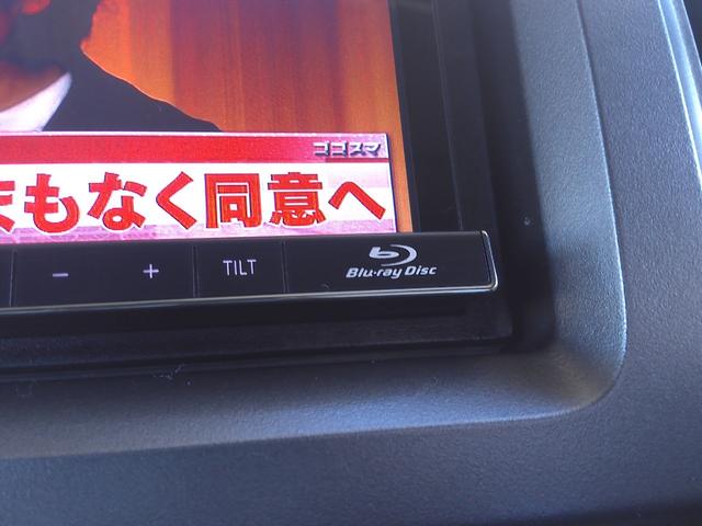 ステップワゴンスパーダ Ｓ　フルエアロ　ナビＴＶ　ブルートゥース　ＢＤ　ＤＶＤ　ＣＤ　両側パワースライドドア　リアエアコン・ヒーター　１６インチＡＷ　オートライト　Ｆガラス熱線　ＨＩＤ　フォグ　スポイラー　バイザー　マット（20枚目）