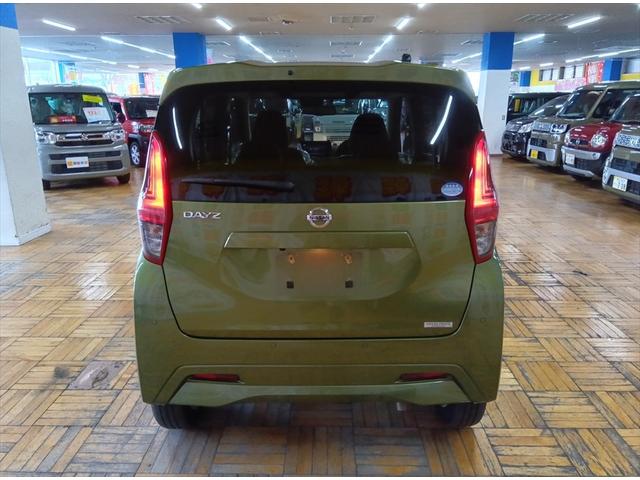 デイズ Ｘ　４ＷＤ　衝突軽減ブレーキ　Ｂｌｕｅｔｏｏｔｈ　全周囲カメラ　純正ナビ　ＴＶ　コーナーソナー　ＤＶＤ　禁煙車　前席シートヒーター　ＥＴＣ　盗難防止装置　電動格納ドアミラー　インテリジェントキー　ＡＢＳ（7枚目）