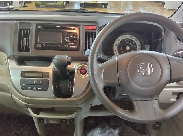 N-WGN G 4WD 禁煙車 電動格納ミラ- iストップ Sキー USB接続 横滑り防止システム シ-トヒ-タ- 盗難防止 AUTOエアコン 助手席エアバック 運転席エアバック ABS パワーウィンドウ CD(11枚目)