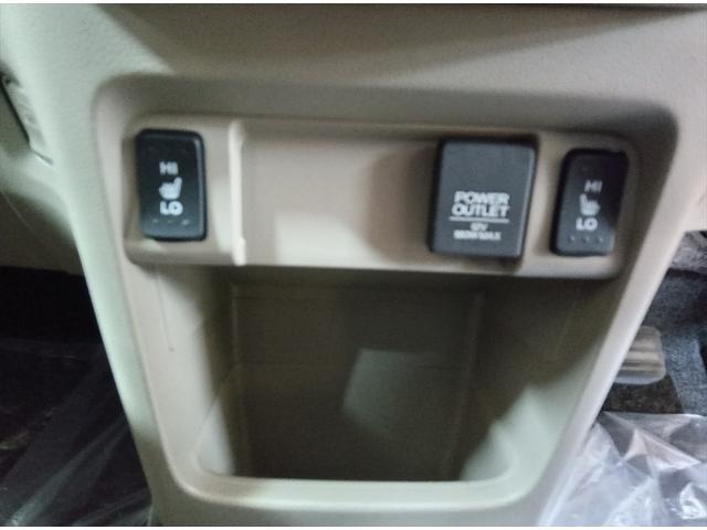 N-WGN G 4WD 禁煙車 電動格納ミラ- iストップ Sキー USB接続 横滑り防止システム シ-トヒ-タ- 盗難防止 AUTOエアコン 助手席エアバック 運転席エアバック ABS パワーウィンドウ CD(28枚目)