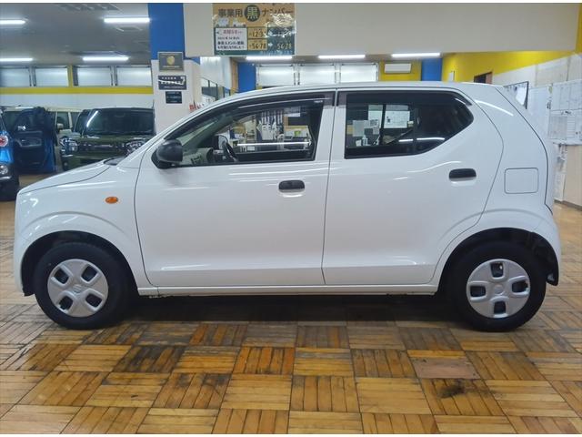 アルト F 4WD ダブルエアバック 運転席側シートヒーター キーレスエントリーシステム 横滑防止 パワステ AC ABS 禁煙 パワーウインドー CD(9枚目)