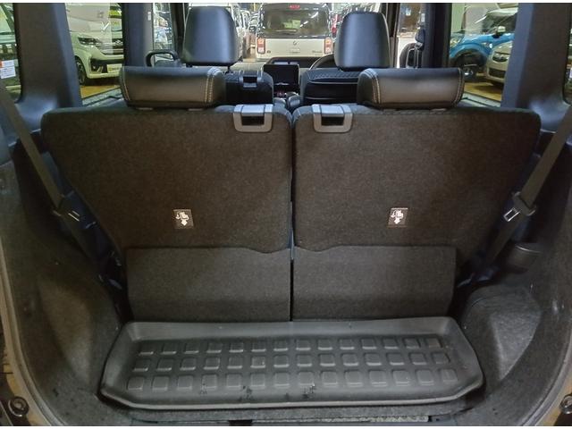 タント カスタムＸスタイルセレクション　４ＷＤ　衝突軽減ブレーキ　Ｂｌｕｅｔｏｏｔｈ　バックカメラ　社外ナビ　ＴＶ　両側パワースライドドア　アイドリングストップ車　ＬＥＤヘッド　コーナーセンサー　ＥＴＣ　シートヒーター　スマートキー　禁煙（18枚目）