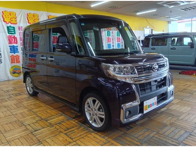 タント カスタムRS トップエディションリミテッドSAIII ターボ パノラマビューモニター 純正ナビTV 4WD Bluetooth 両側パワースライドドア オートハイビーム コーナーセンサー 横滑り防止装置 LEDヘッドライト オートライト DVD再生(3枚目)