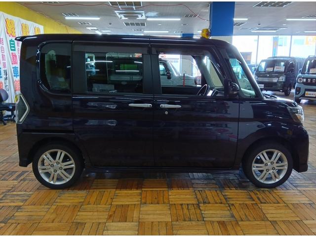 タント カスタムRS トップエディションリミテッドSAIII ターボ パノラマビューモニター 純正ナビTV 4WD Bluetooth 両側パワースライドドア オートハイビーム コーナーセンサー 横滑り防止装置 LEDヘッドライト オートライト DVD再生(4枚目)