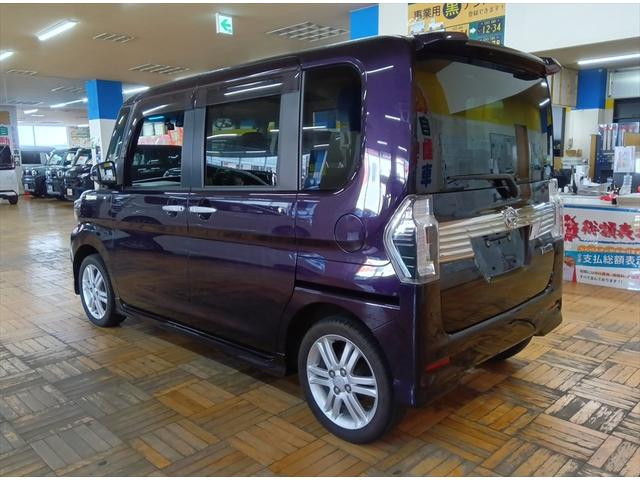 タント カスタムRS トップエディションリミテッドSAIII ターボ パノラマビューモニター 純正ナビTV 4WD Bluetooth 両側パワースライドドア オートハイビーム コーナーセンサー 横滑り防止装置 LEDヘッドライト オートライト DVD再生(7枚目)