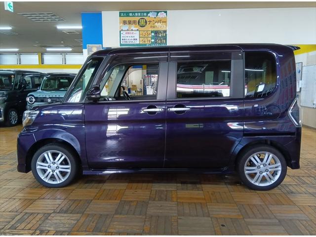 タント カスタムRS トップエディションリミテッドSAIII ターボ パノラマビューモニター 純正ナビTV 4WD Bluetooth 両側パワースライドドア オートハイビーム コーナーセンサー 横滑り防止装置 LEDヘッドライト オートライト DVD再生(8枚目)