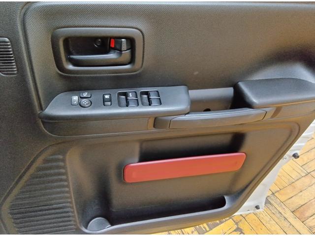 スペーシア ハイブリッドＸ　４ＷＤ　衝突軽減ブレーキ　Ｂｌｕｅｔｏｏｔｈ　両側パワースライドドア　コーナーセンサ　スマートエントリー　シ－トヒ－タ－　電格ドアミラー　ｉ－ｓｔｏｐ　サイドエアバック　ダブルエアバック　ＵＳＢポート（23枚目）