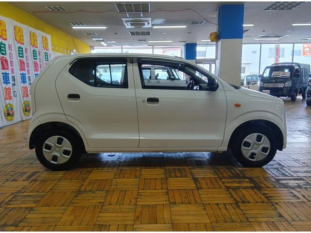 アルト Ｆ　４ＷＤ　ダブルエアバック　禁煙　キーレスエントリーシステム　横滑防止　パワステ　ＡＣ　ＡＢＳ　パワーウインドー　ＣＤ（4枚目）