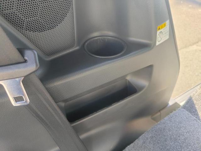 ソリオ Ｓ　４ＷＤ／社外アルミ／両側電動スライドドア／プッシュスタート／エンジンスターター／ＥＴＣ／ナビテレビ／皮巻きハンドル／バックカメラ／シートヒーター／ドアバイザー（46枚目）