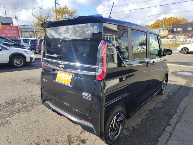 ルークス ハイウェイスター　Ｘ　プロパイロットエディション　４ＷＤ／純正ＴＶナビ／シートヒーター／ステアリングヒーター／純正アルミホイール／Ｂｌｕｅｔｏｏｔｈ／革巻きハンドル／電動スライドドア／後席ドリンクホルダーテーブル／（9枚目）