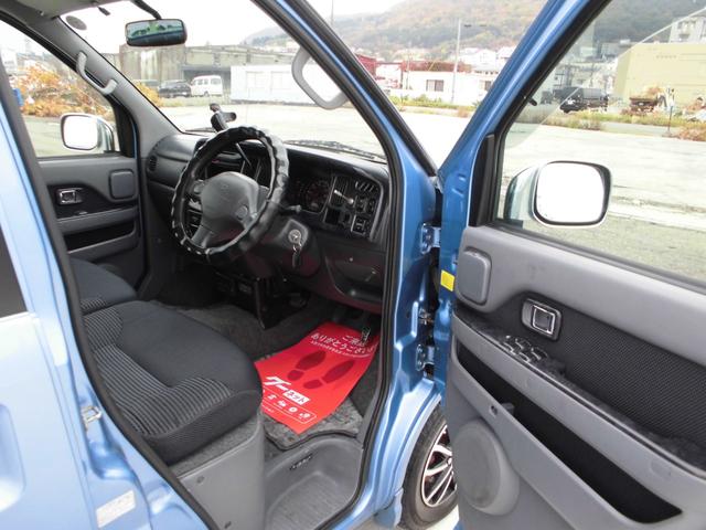 内装は大変キレイに保たれております!