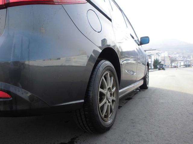 プレマシー 20S AT 切替4WD PWスライドドア 社外SDナビ/フルセグTV BT接続可 Bカメラ フリップダウンモニター HID 夏冬タイヤアルミセット ユーザー買取車(12枚目)