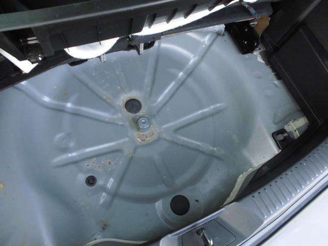 プレマシー 20S AT 切替4WD PWスライドドア 社外SDナビ/フルセグTV BT接続可 Bカメラ フリップダウンモニター HID 夏冬タイヤアルミセット ユーザー買取車(26枚目)