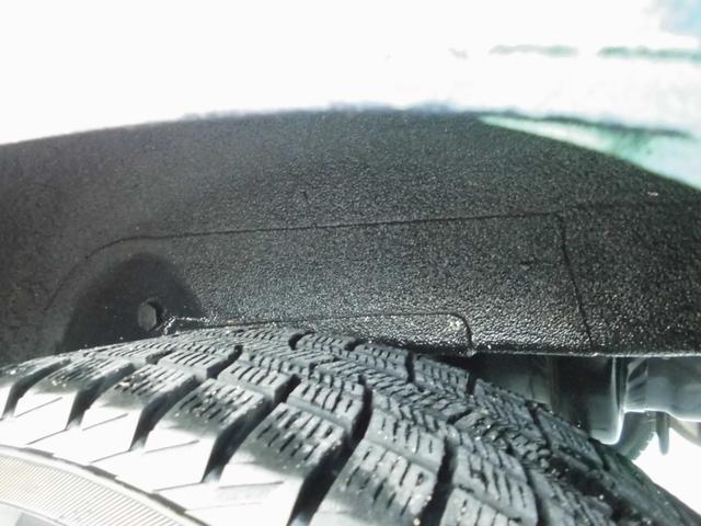 アルトワークス ＲＳ／Ｒ　５ＭＴ　４ＷＤ　ツインカムＩＣターボ　ＲＳ－Ｒダウンサス　社外ラテラルロッド　ＬＥＤヘッド　砲弾スポーツマフラー　タイベル交換済　ラッピング　社外ハンドル　ＥＴＣ　関東仕入れサビ無し　修復歴無し（16枚目）