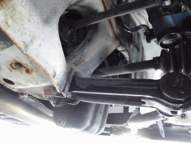 アルトワークス ＲＳ／Ｒ　５ＭＴ　４ＷＤ　ツインカムＩＣターボ　ＲＳ－Ｒダウンサス　社外ラテラルロッド　ＬＥＤヘッド　砲弾スポーツマフラー　タイベル交換済　ラッピング　社外ハンドル　ＥＴＣ　関東仕入れサビ無し　修復歴無し（18枚目）