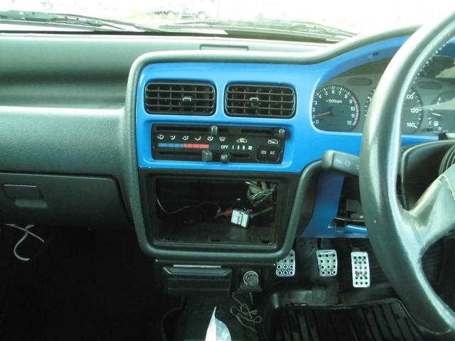 アルトワークス ＲＳ／Ｒ　５ＭＴ　４ＷＤ　ツインカムＩＣターボ　ＲＳ－Ｒダウンサス　社外ラテラルロッド　ＬＥＤヘッド　砲弾スポーツマフラー　タイベル交換済　ラッピング　社外ハンドル　ＥＴＣ　関東仕入れサビ無し　修復歴無し（31枚目）