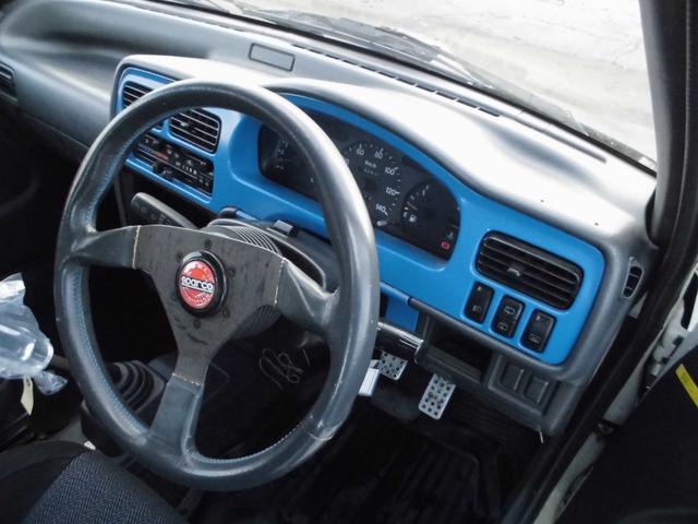 アルトワークス ＲＳ／Ｒ　５ＭＴ　４ＷＤ　ツインカムＩＣターボ　ＲＳ－Ｒダウンサス　社外ラテラルロッド　ＬＥＤヘッド　砲弾スポーツマフラー　タイベル交換済　ラッピング　社外ハンドル　ＥＴＣ　関東仕入れサビ無し　修復歴無し（32枚目）