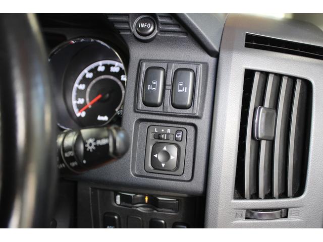 デリカＤ：５ Ｇ　プレミアム　４ＷＤ　本州仕入　新品タイヤ新品アルミ　寒冷地仕様　新品ブルバー　パワーバックドア　両側パワースライド　フリップダウンモニター　ロックフォードサウンド（42枚目）