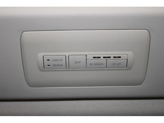 デリカＤ：５ Ｇ　プレミアム　４ＷＤ　本州仕入　新品タイヤ新品アルミ　寒冷地仕様　新品ブルバー　パワーバックドア　両側パワースライド　フリップダウンモニター　ロックフォードサウンド（52枚目）