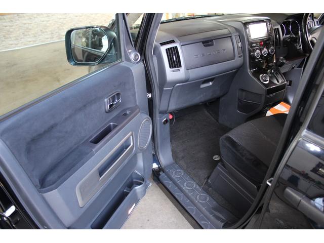 デリカＤ：５ Ｇ　プレミアム　４ＷＤ　本州仕入　新品タイヤ新品アルミ　寒冷地仕様　新品ブルバー　パワーバックドア　両側パワースライド　フリップダウンモニター　ロックフォードサウンド（58枚目）