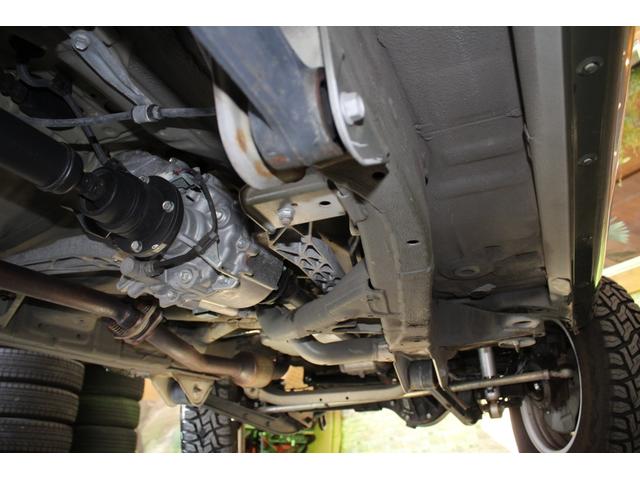 ジムニー ＸＣ　１オーナー禁煙車　本州仕入　ＡＰＩＯ４０ｍｍリフトＵＰキット　柿本改マフラー　ＤＡＭＤグリル＆バンパー　９インチナビ　ヴィンテージ風シートカバー　シートヒーター　ＢＬＩＴＺスロコン（46枚目）
