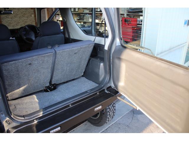 ジムニー XG グレーブラック全塗装 本州仕入 3inリフトアップ構変済 新品LEDヘッドライト 新品LEDテール 新品マフラー 新品ラプターグリル 社外ナビ(61枚目)