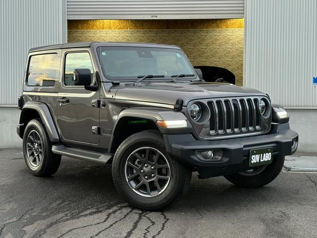 ジープ・ラングラー 80thアニバーサリーエディション 4WD ユーザー買取車 禁煙車 100台限定車 正規ディーラー車 距離無制限半年保証付き(4枚目)