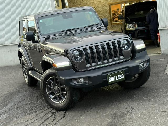 ジープ・ラングラー 80thアニバーサリーエディション 4WD ユーザー買取車 禁煙車 100台限定車 正規ディーラー車 距離無制限半年保証付き(14枚目)